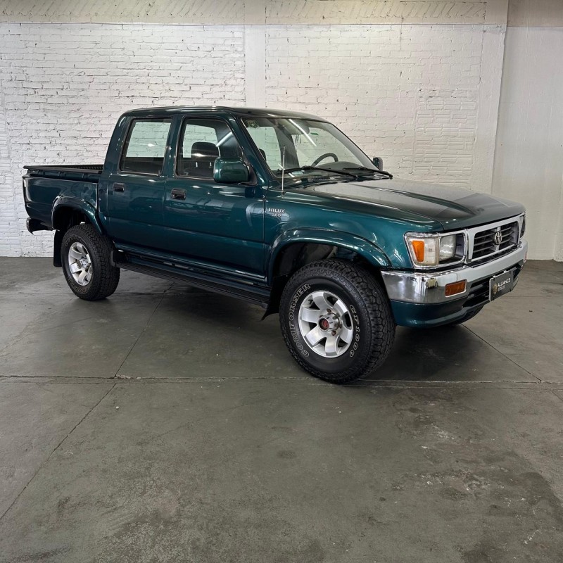 hilux 2.8 dlx 4x4 cd 8v diesel 4p manual 2001 caxias do sul