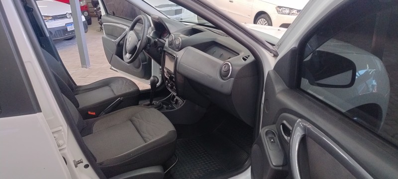 DUSTER 2.0 TECH ROAD 4X2 16V FLEX 4P AUTOMÁTICO - 2015 - CAXIAS DO SUL