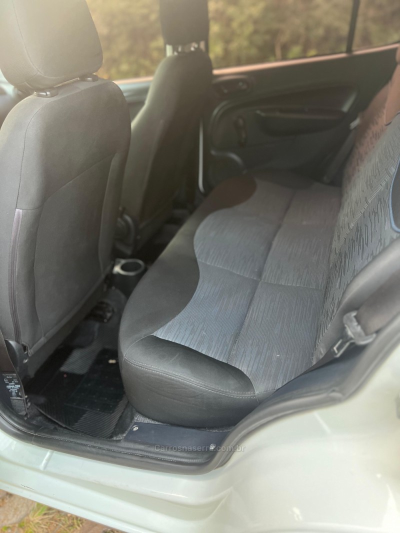 UNO 1.0 DRIVE 6V FLEX 4P MANUAL - 2018 - PORTãO