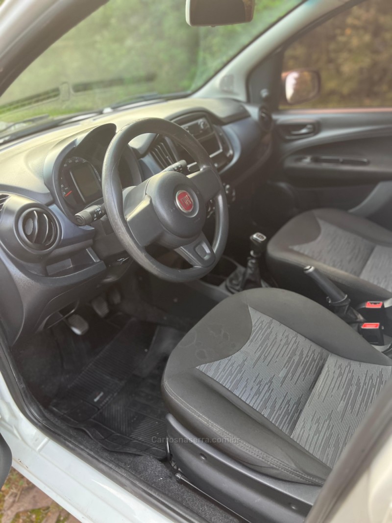 UNO 1.0 DRIVE 6V FLEX 4P MANUAL - 2018 - PORTãO