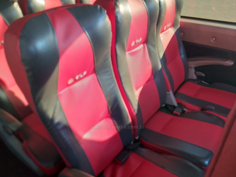 MASTER 2.3 DCI MINIBUS STANDARD L2H2 16 LUGARES 16V DIESEL 4P MANUAL - 2014 - CAXIAS DO SUL