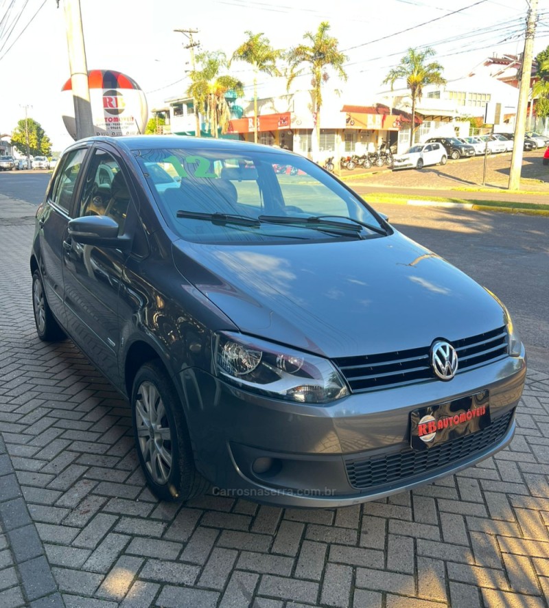 FOX 1.0 MI CITY 8V FLEX 4P MANUAL - 2012 - PAROBé