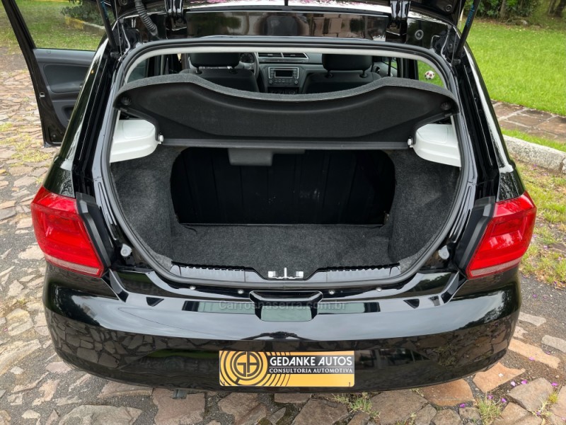 GOL 1.0 12V MPI TOTALFLEX 4P MANUAL - 2023 - SãO SEBASTIãO DO CAí