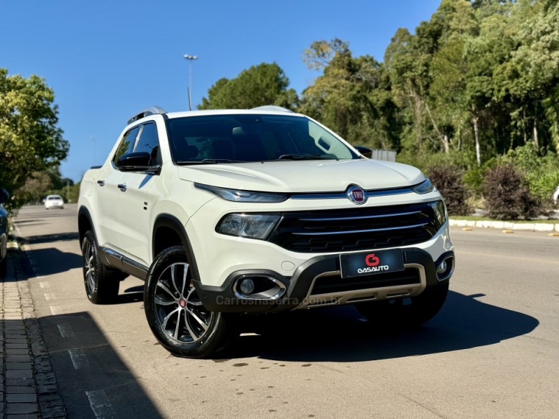 TORO 2.0 16V TURBO DIESEL VOLCANO AT9 4X4 AUTOMÁTICO - 2020 - NOVA PRATA