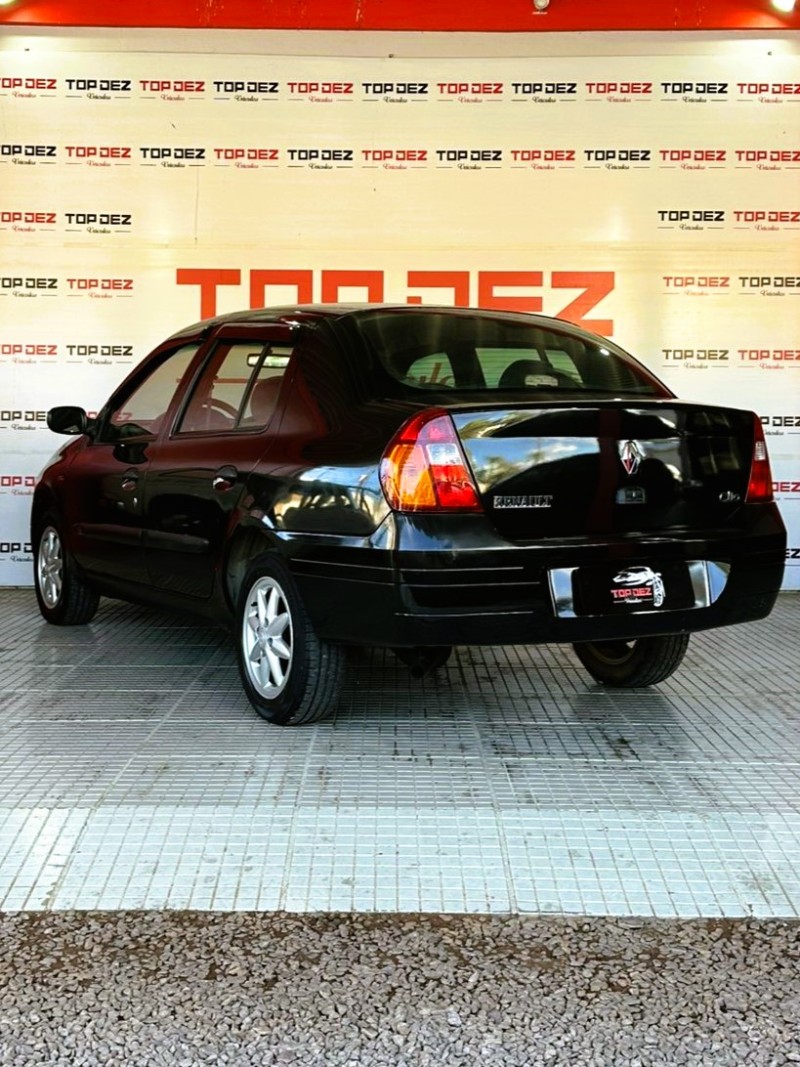 CLIO 1.0 PRIVILÉGE SEDAN 16V FLEX 4P MANUAL - 2002 - SãO SEBASTIãO DO CAí