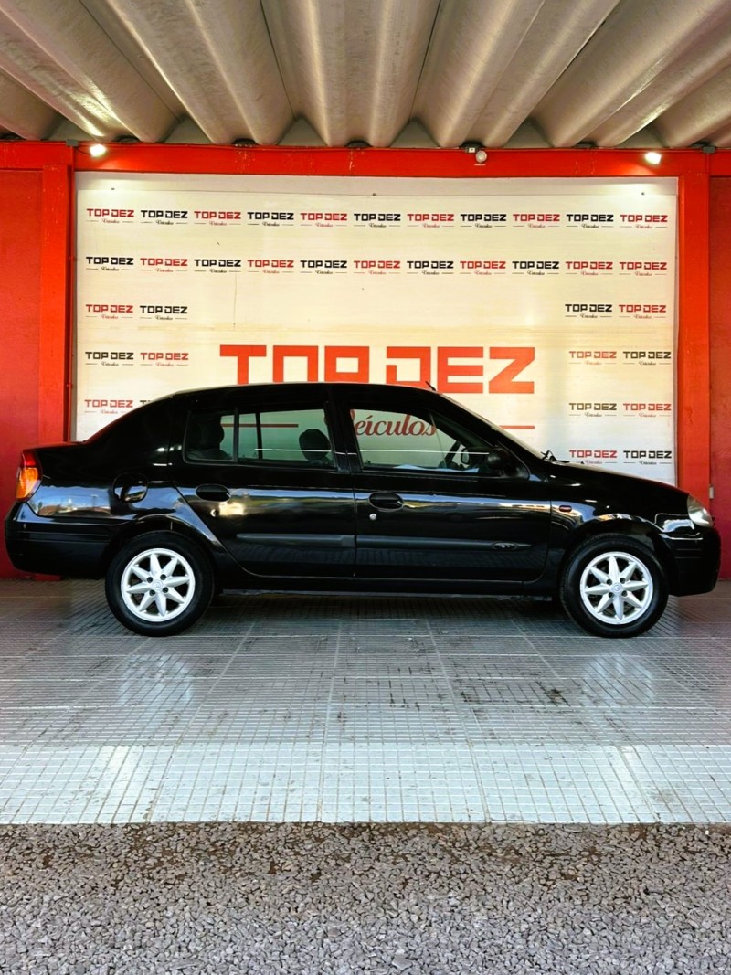 CLIO 1.0 PRIVILÉGE SEDAN 16V FLEX 4P MANUAL - 2002 - SãO SEBASTIãO DO CAí