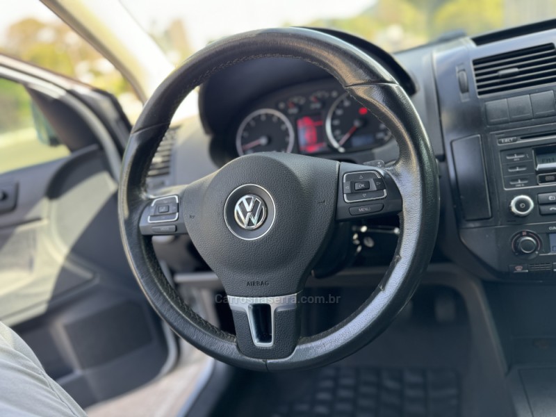 POLO 1.6 MI COMFORTLINE 8V FLEX 4P AUTOMÁTICO - 2011 - NOVA PRATA