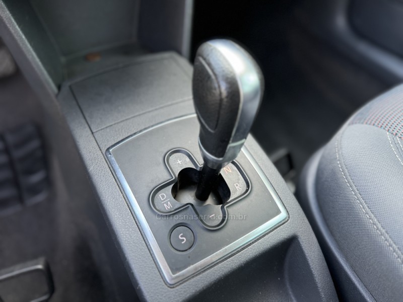 POLO 1.6 MI COMFORTLINE 8V FLEX 4P AUTOMÁTICO - 2011 - NOVA PRATA