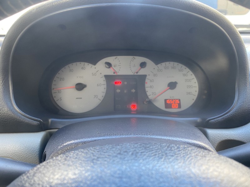 CLIO 1.6 PRIVILÉGE 16V GASOLINA 4P MANUAL - 2004 - CAXIAS DO SUL