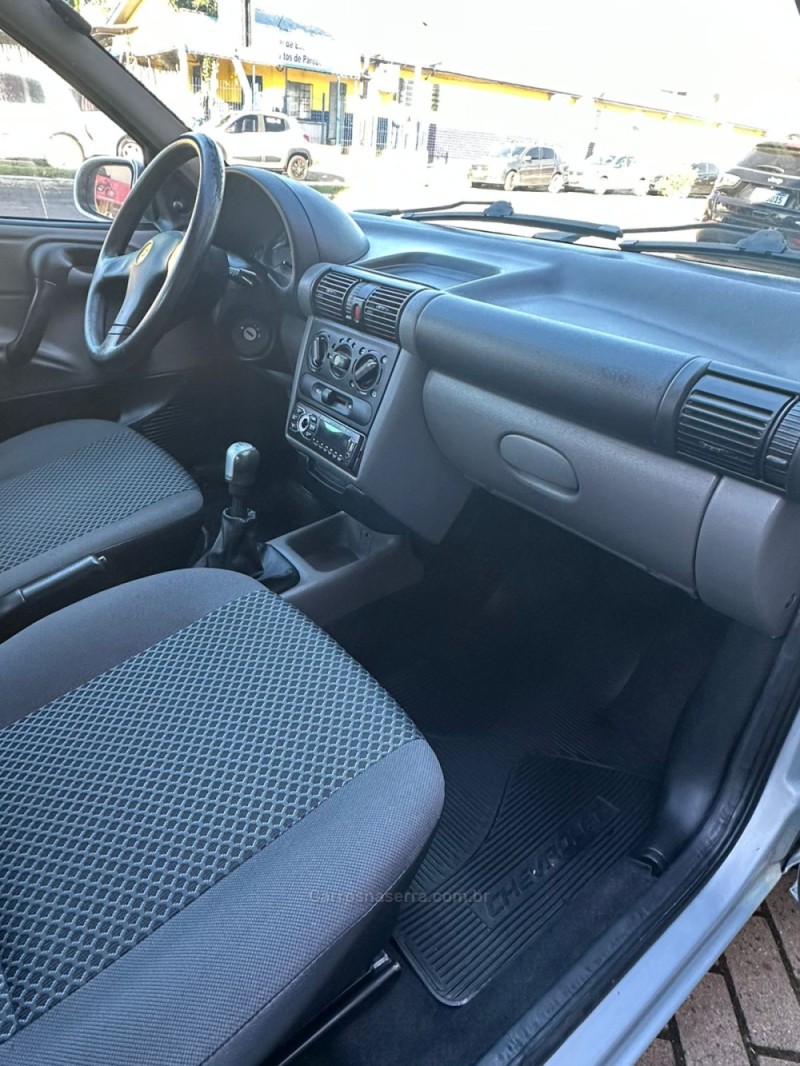 CLASSIC 1.0 MPFI LS 8V GASOLINA 4P MANUAL - 2012 - PAROBé