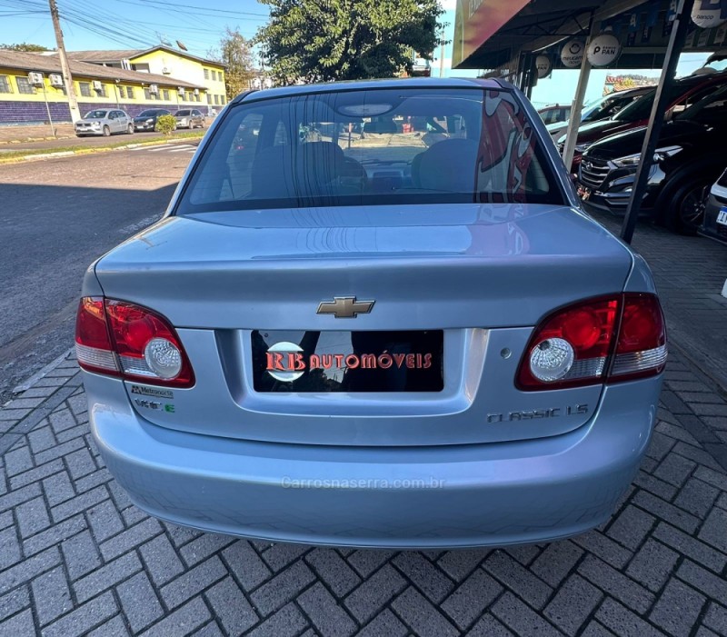 CLASSIC 1.0 MPFI LS 8V GASOLINA 4P MANUAL - 2012 - PAROBé