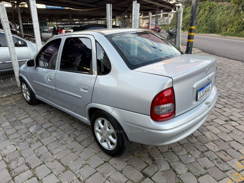 CORSA 1.0 MPFI MILENIUM SEDAN 16V GASOLINA 4P MANUAL - 2000 - FARROUPILHA