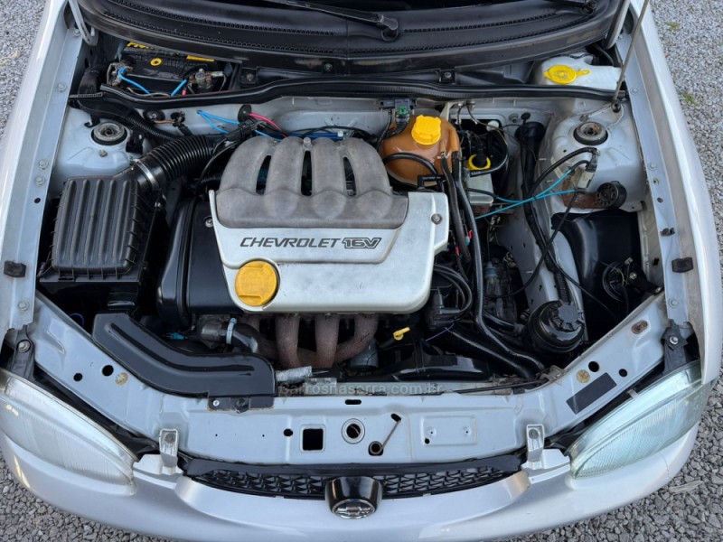 CORSA 1.0 MPFI MILENIUM SEDAN 16V GASOLINA 4P MANUAL - 2000 - FARROUPILHA