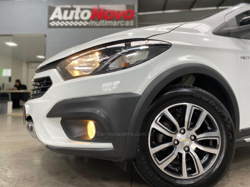 ONIX 1.4 MPFI ACTIV 8V FLEX 4P AUTOMÁTICO - 2018 - VACARIA