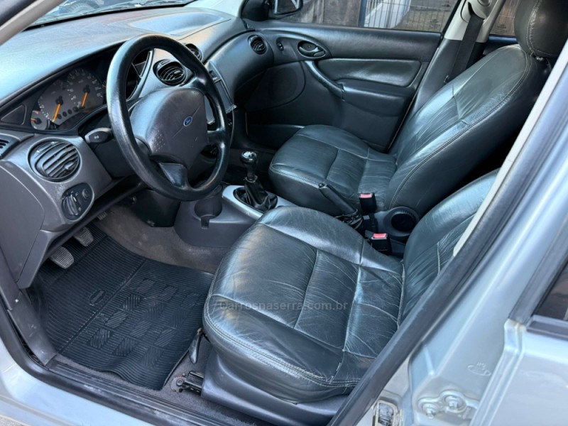 FOCUS 1.6 GL 8V GASOLINA 4P MANUAL - 2004 - FARROUPILHA