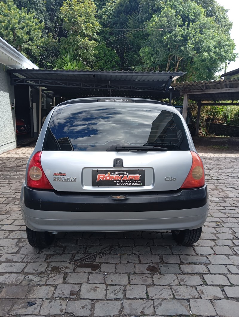 CLIO 1.0 AUTHENTIQUE 16V FLEX 4P MANUAL - 2006 - CAXIAS DO SUL