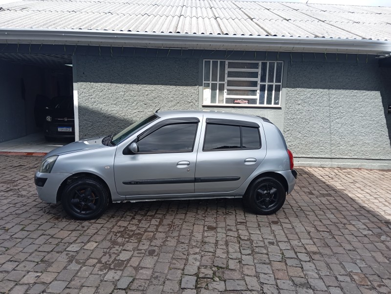 CLIO 1.0 AUTHENTIQUE 16V FLEX 4P MANUAL - 2006 - CAXIAS DO SUL