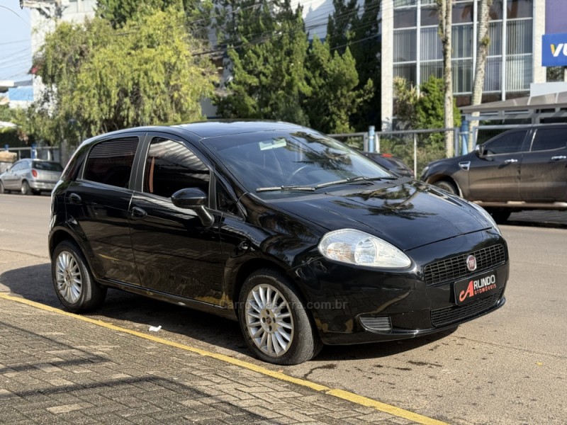 PUNTO 1.4 ATTRACTIVE 8V FLEX 4P MANUAL
