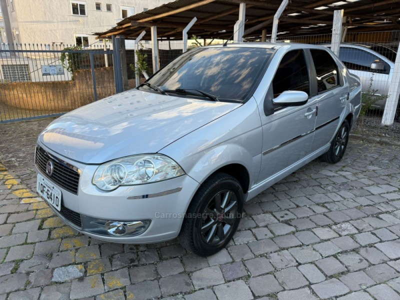 SIENA 1.4 MPI ELX 8V FLEX 4P MANUAL - 2010 - FARROUPILHA