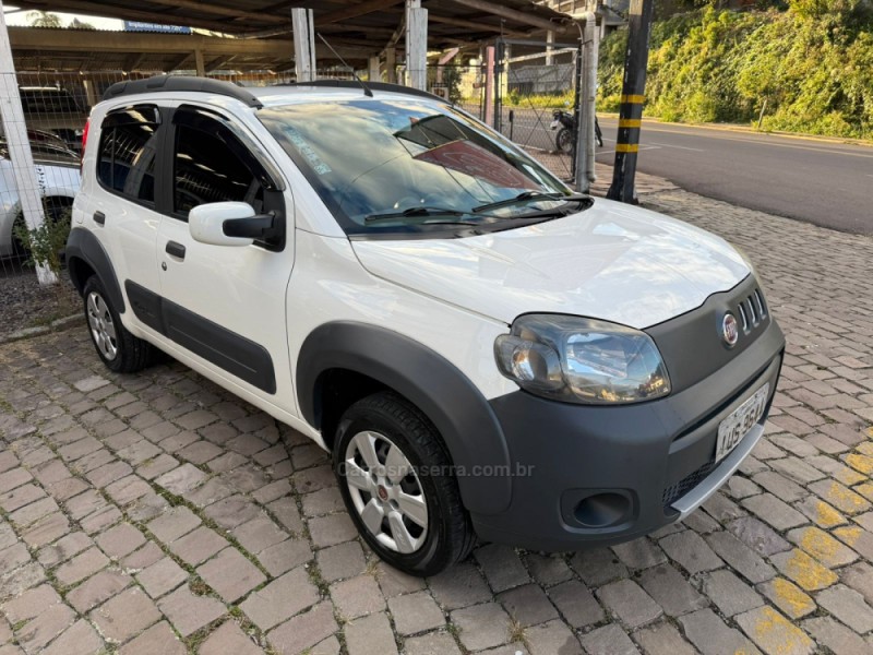 UNO 1.0 EVO WAY 8V FLEX 4P MANUAL - 2014 - FARROUPILHA