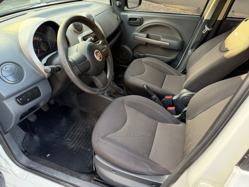 UNO 1.0 EVO WAY 8V FLEX 4P MANUAL - 2014 - FARROUPILHA