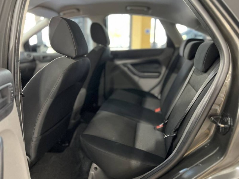 FOCUS 1.6 GLX 16V FLEX 4P MANUAL - 2012 - CAXIAS DO SUL