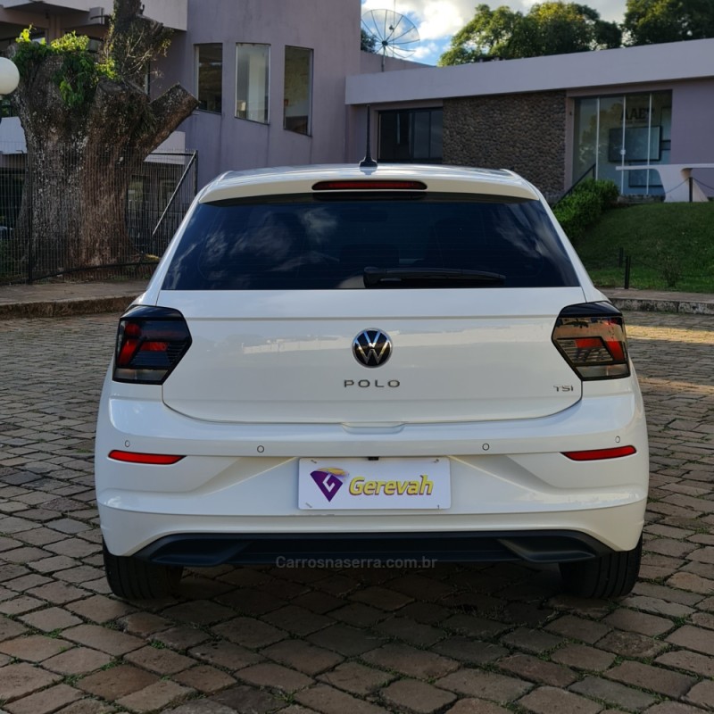 POLO 1.0 170 TSI 12V HIGHLINE FLEX 4P AUTOMÁTICO - 2023 - LAGOA VERMELHA