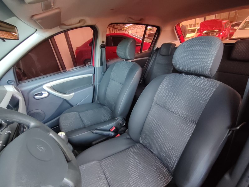 SANDERO 1.0 EXPRESSION 16V FLEX 4P MANUAL - 2011 - CAXIAS DO SUL