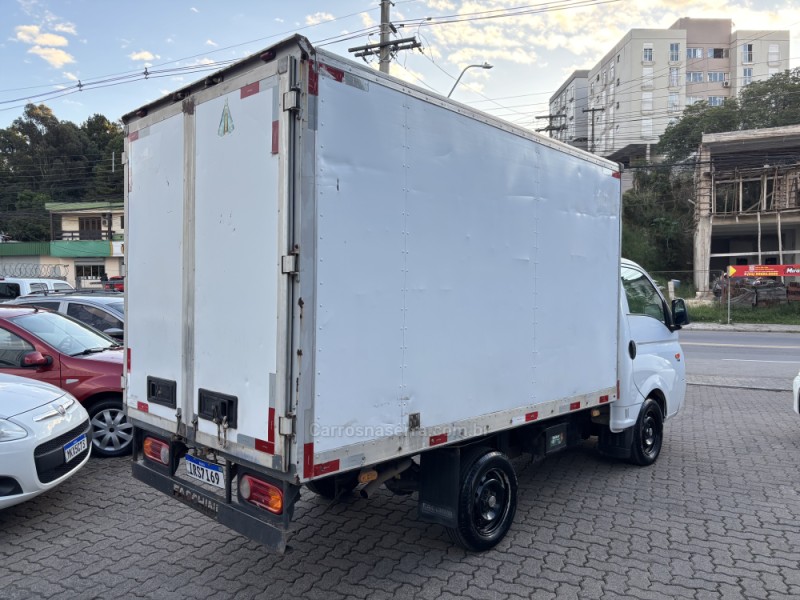 HR 2.5 TCI HDB BAU 4X2 8V 97CV TURBO INTERCOOLER DIESEL 2P MANUAL - 2012 - CAXIAS DO SUL