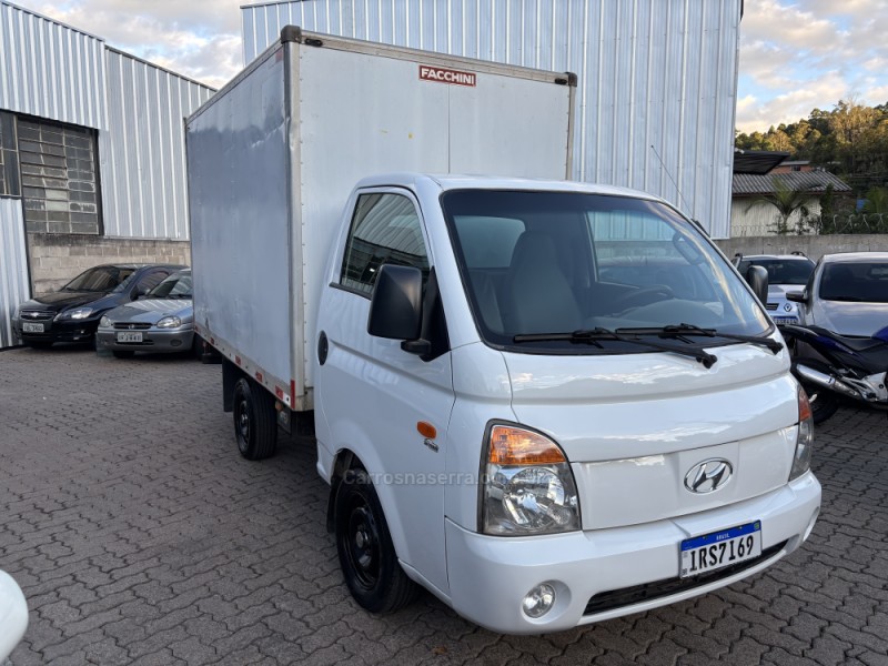 HR 2.5 TCI HDB BAU 4X2 8V 97CV TURBO INTERCOOLER DIESEL 2P MANUAL - 2012 - CAXIAS DO SUL