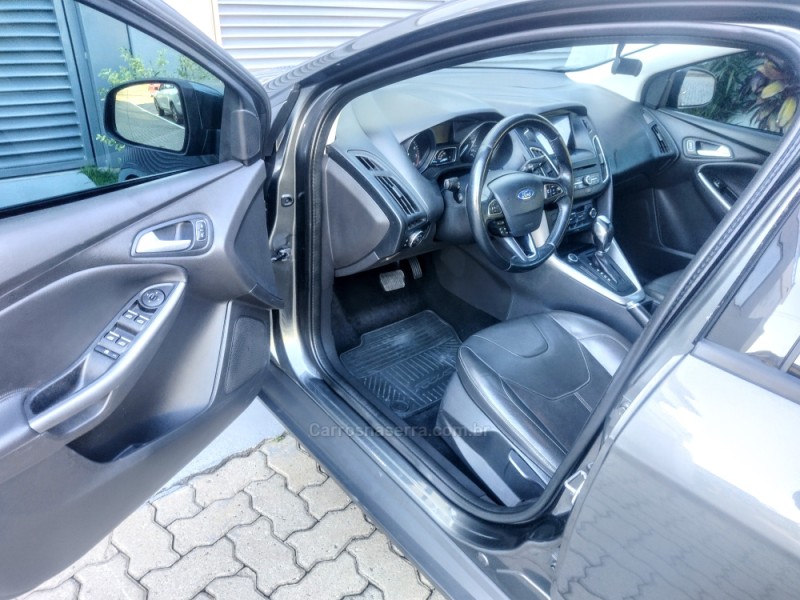 FOCUS 2.0 SE SEDAN 16V FLEX 4P AUTOMÁTICO - 2017 - CAXIAS DO SUL