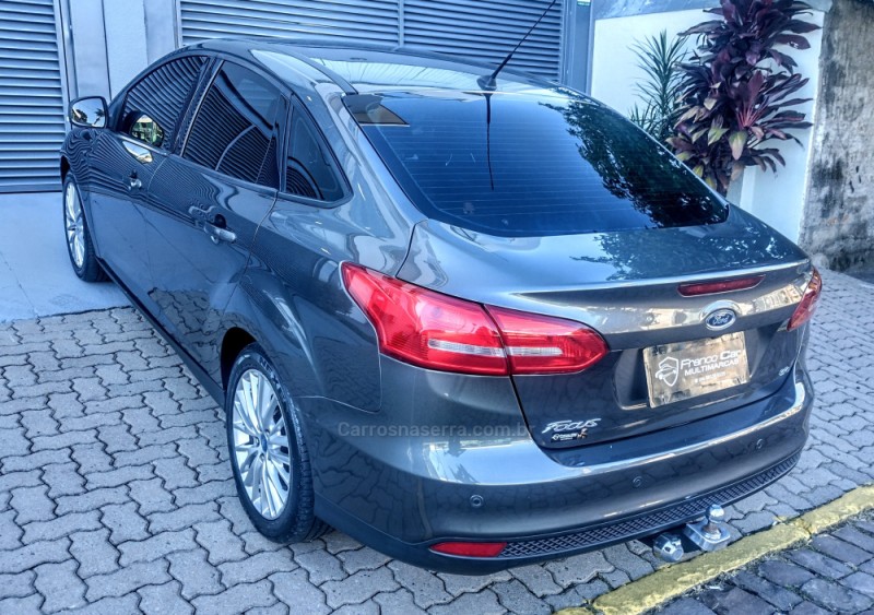 FOCUS 2.0 SE SEDAN 16V FLEX 4P AUTOMÁTICO - 2017 - CAXIAS DO SUL