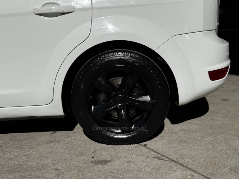 FOCUS 1.6 GLX 16V FLEX 4P MANUAL - 2013 - CAXIAS DO SUL