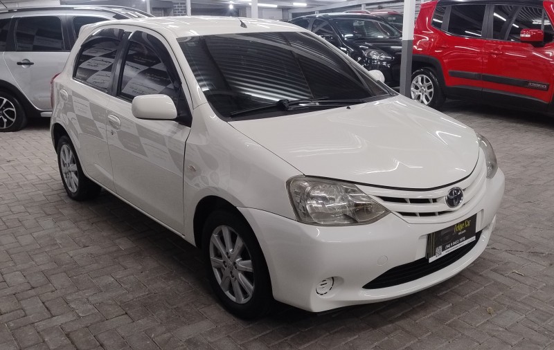 ETIOS 1.3 XS 16V FLEX 4P MANUAL - 2013 - CAXIAS DO SUL
