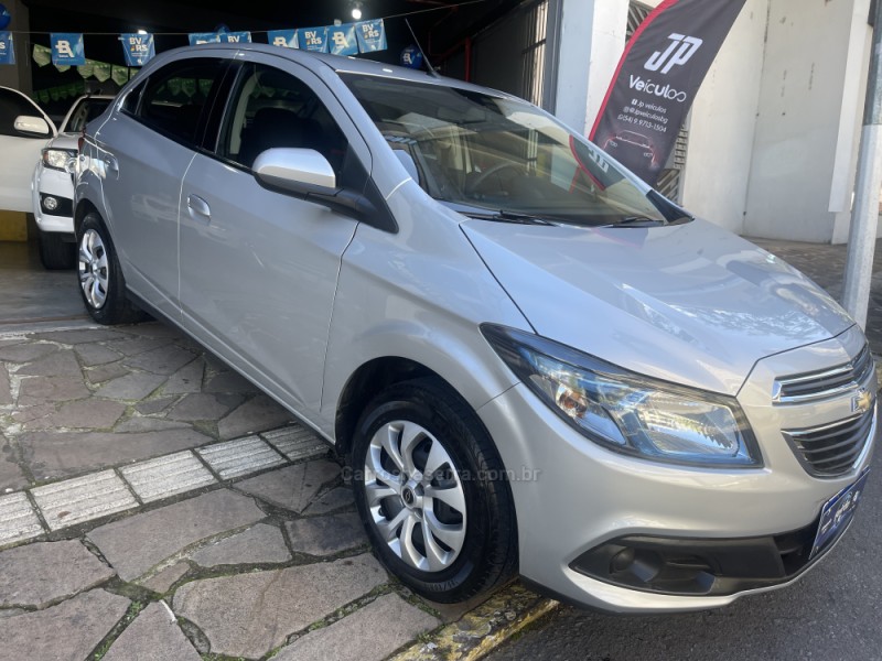 ONIX 1.4 MPFI LT 8V FLEX 4P MANUAL - 2013 - BENTO GONçALVES