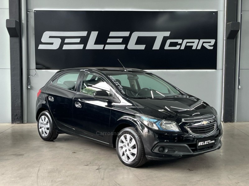 ONIX 1.4 MPFI LT 8V FLEX 4P MANUAL - 2015 - NOVO HAMBURGO