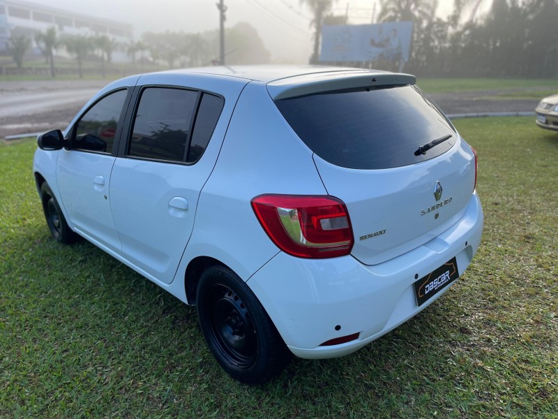 SANDERO 1.0 EXPRESSION 12V FLEX 4P MANUAL - 2015 - BOM PRINCíPIO