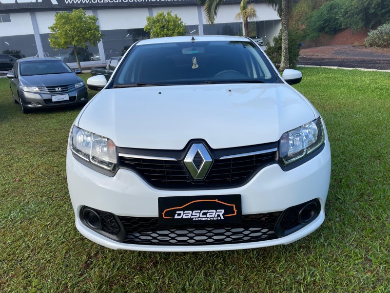 SANDERO 1.0 EXPRESSION 12V FLEX 4P MANUAL - 2015 - BOM PRINCíPIO