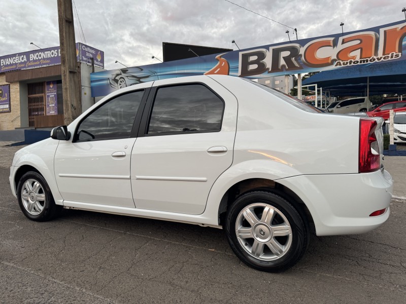 LOGAN 1.6 EXPRESSION 16V FLEX 4P AUTOMÁTICO - 2013 - DOIS IRMãOS