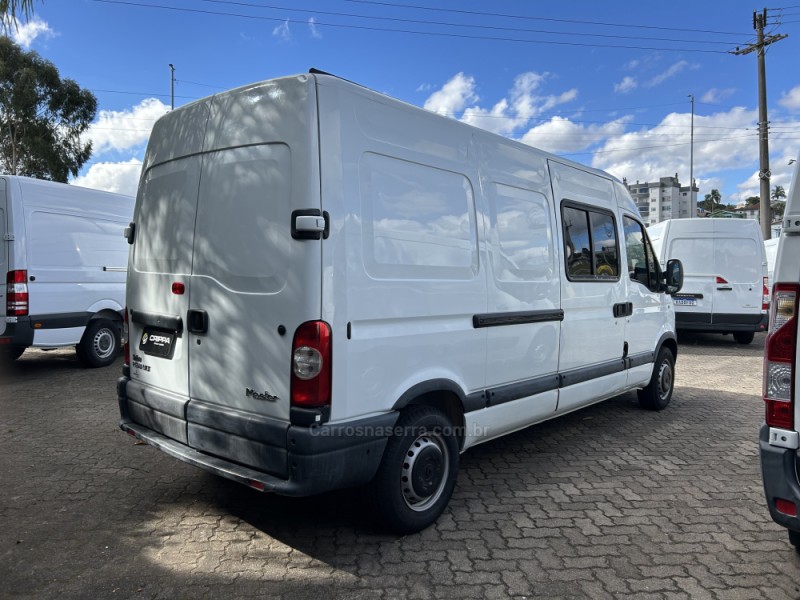 MASTER 2.5 DCI FURGÃO L3H2 16V DIESEL 3P MANUAL - 2011 - FARROUPILHA