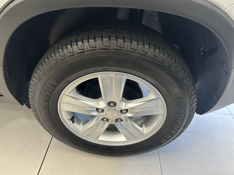 TRACKER 1.8 MPFI LT 4X2 16V FLEX 4P AUTOMÁTICO - 2016 - CAXIAS DO SUL