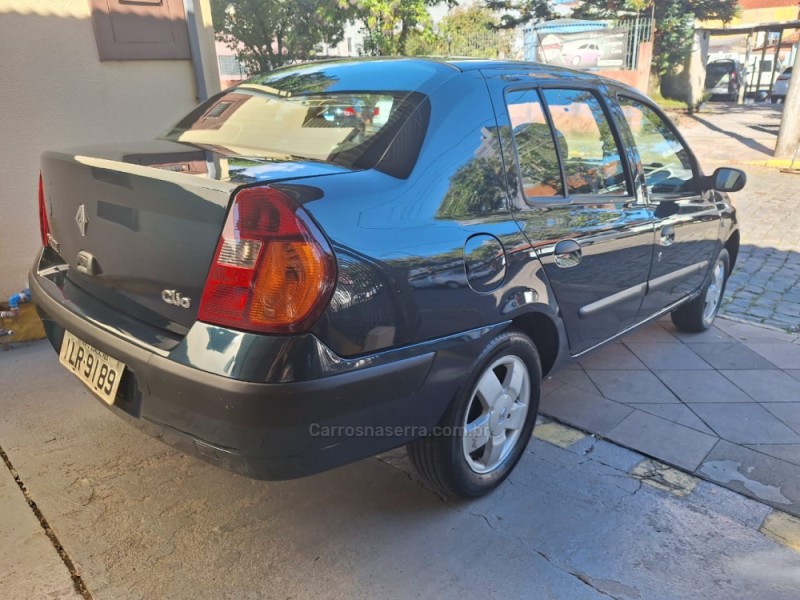 CLIO 1.0 AUTHENTIQUE 16V HI-FLEX 4P MANUAL - 2004 - BENTO GONçALVES
