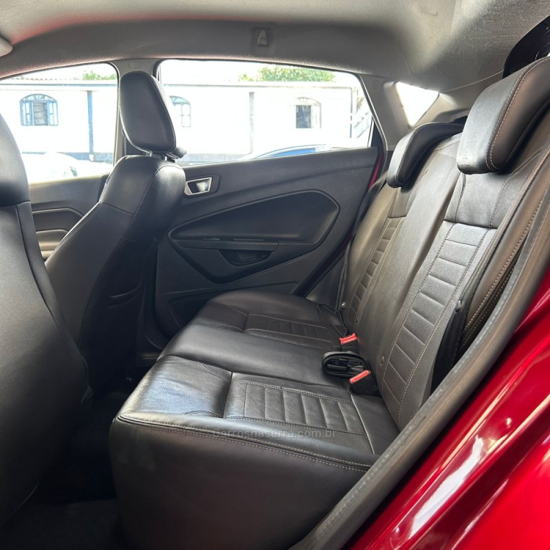 FIESTA 1.6 TITANIUM HATCH 16V FLEX 4P AUTOMÁTICO - 2014 - PASSO FUNDO