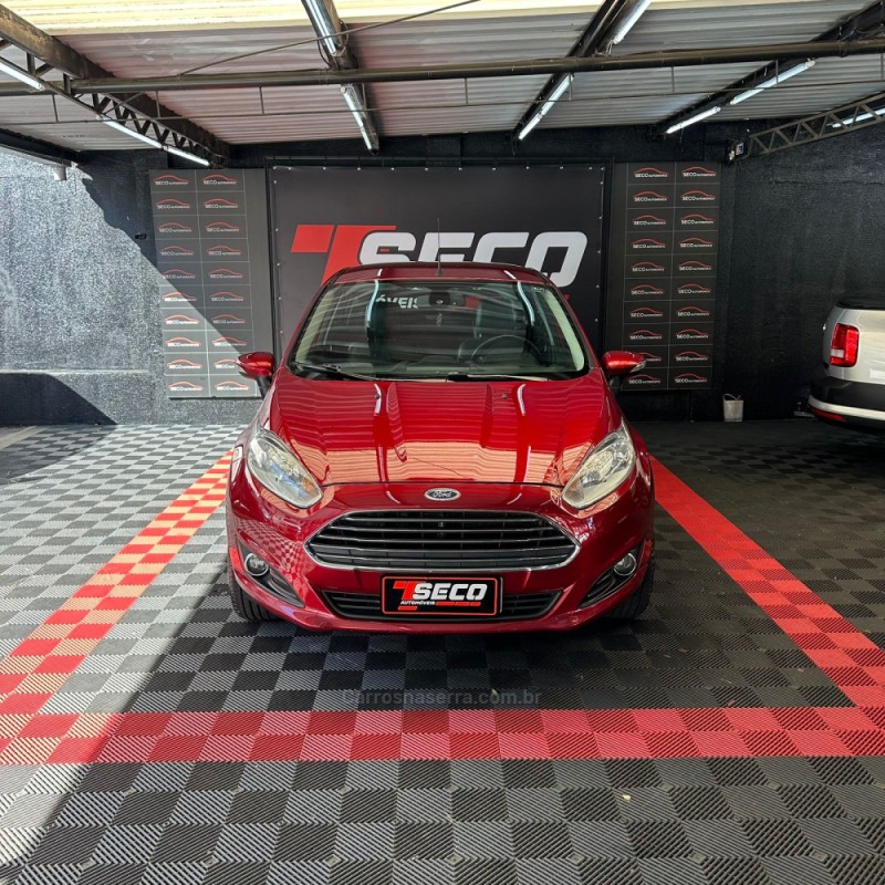 FIESTA 1.6 TITANIUM HATCH 16V FLEX 4P AUTOMÁTICO - 2014 - PASSO FUNDO