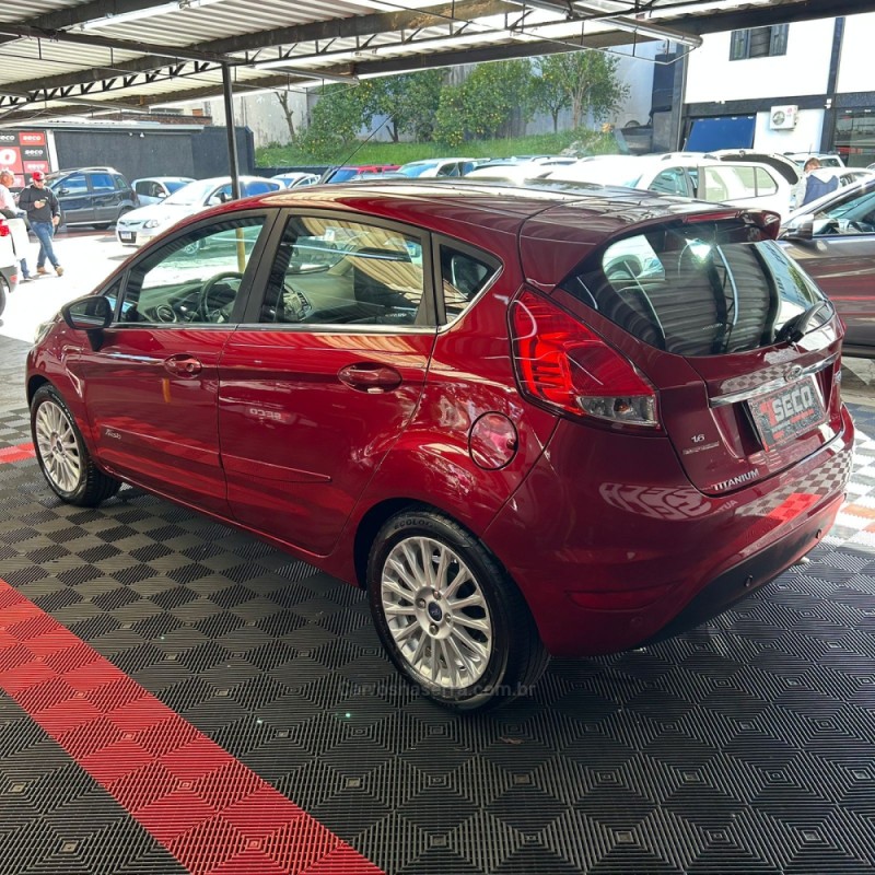FIESTA 1.6 TITANIUM HATCH 16V FLEX 4P AUTOMÁTICO - 2014 - PASSO FUNDO