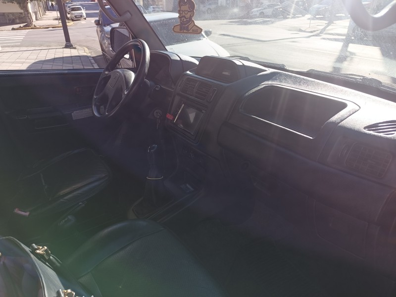 PAJERO TR4 2.0 4X4 16V 131CV GASOLINA 4P MANUAL - 2007 - FLORES DA CUNHA