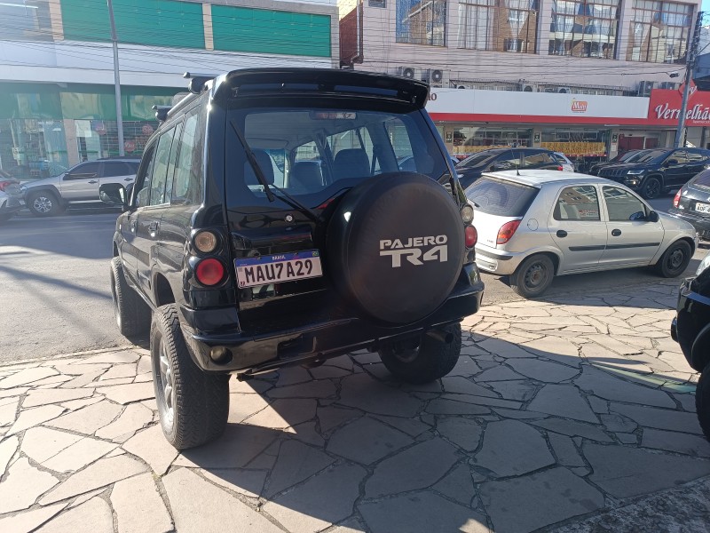 PAJERO TR4 2.0 4X4 16V 131CV GASOLINA 4P MANUAL - 2007 - FLORES DA CUNHA