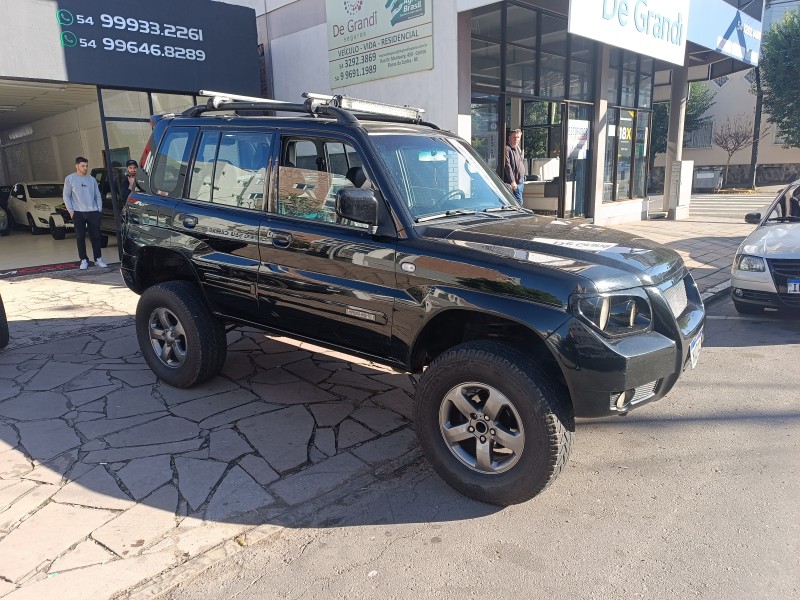 PAJERO TR4 2.0 4X4 16V 131CV GASOLINA 4P MANUAL - 2007 - FLORES DA CUNHA