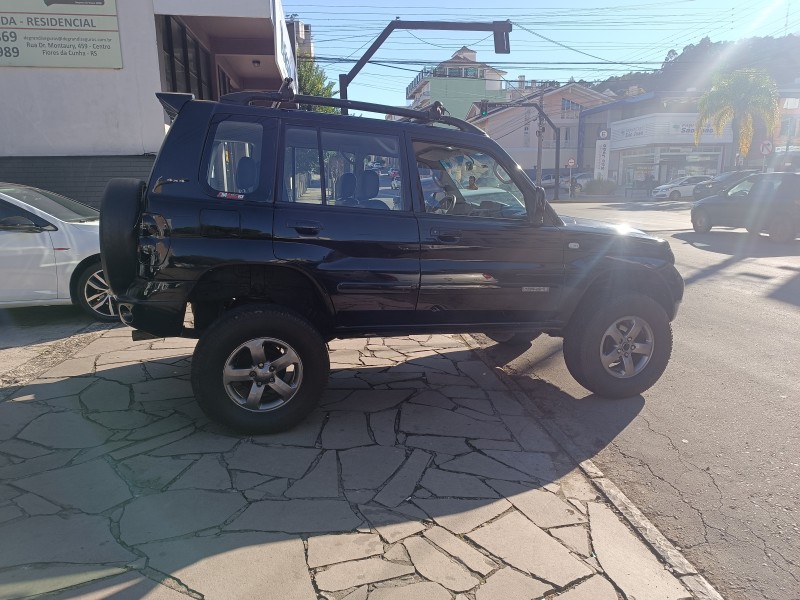 PAJERO TR4 2.0 4X4 16V 131CV GASOLINA 4P MANUAL - 2007 - FLORES DA CUNHA