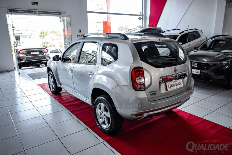 DUSTER 1.6 DYNAMIQUE 4X2 16V FLEX 4P MANUAL - 2015 - SANTA CRUZ DO SUL